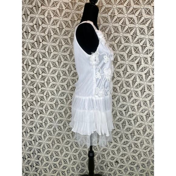 Flora Paris White Floral Mini Dress - Picture 2 of 5